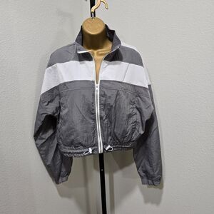 Athletic Short Windbreaker Jacket Womens Med Gray White Gorpcore Sporty Utility